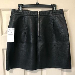 Zara pleather / faux leather black mini skirt